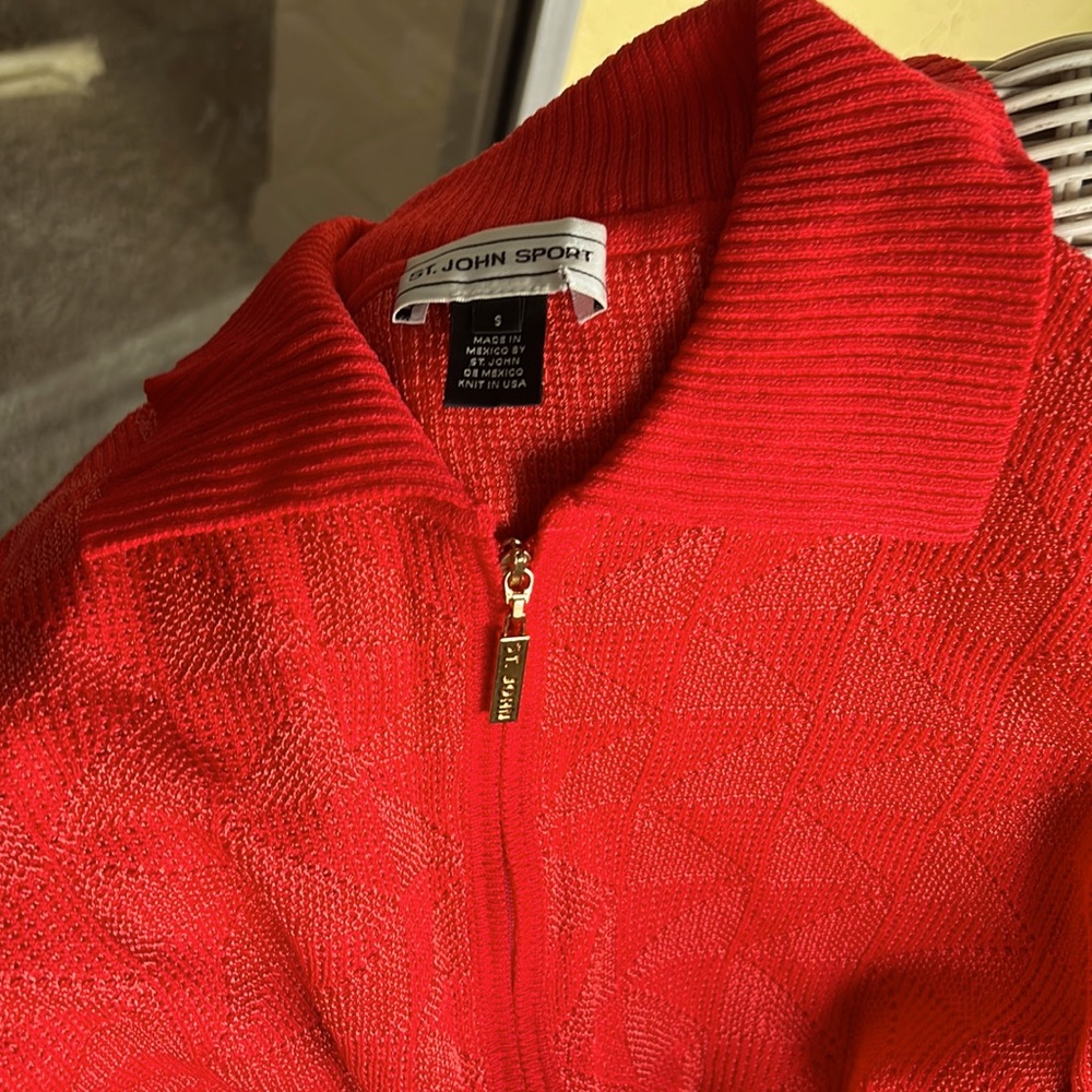 St. John Sport knit sweater. Coral full zip. Size S